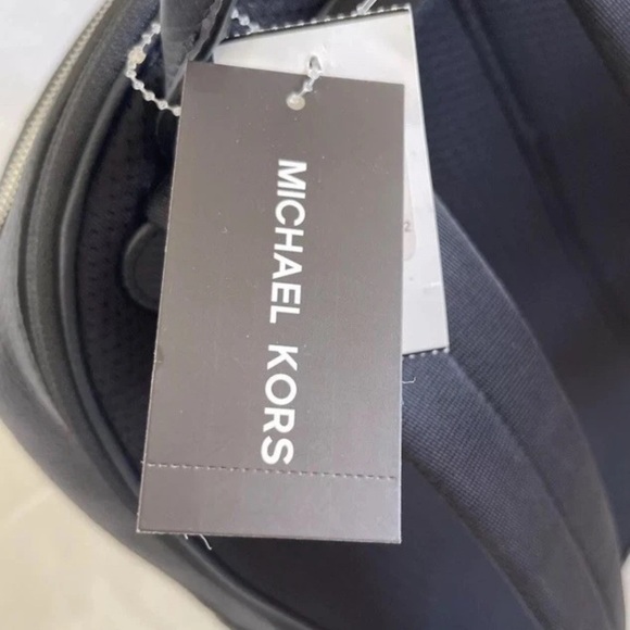 Michael Kors Hudson Logo Stripe Black Pebbled Leather Backpack NWT RARE - Picture 10 of 10